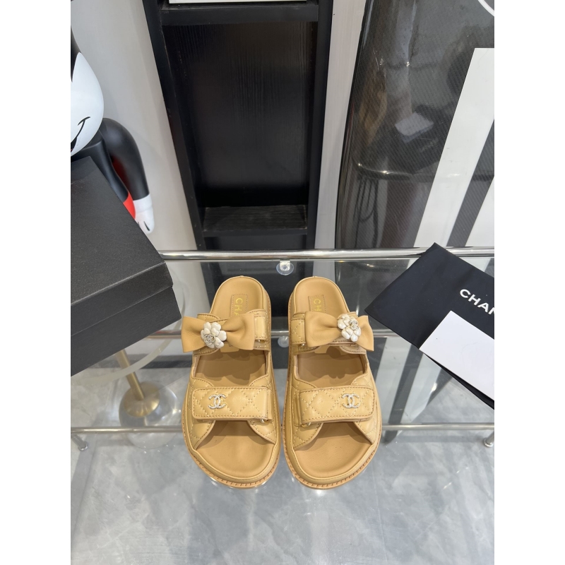 Ch*el slippers